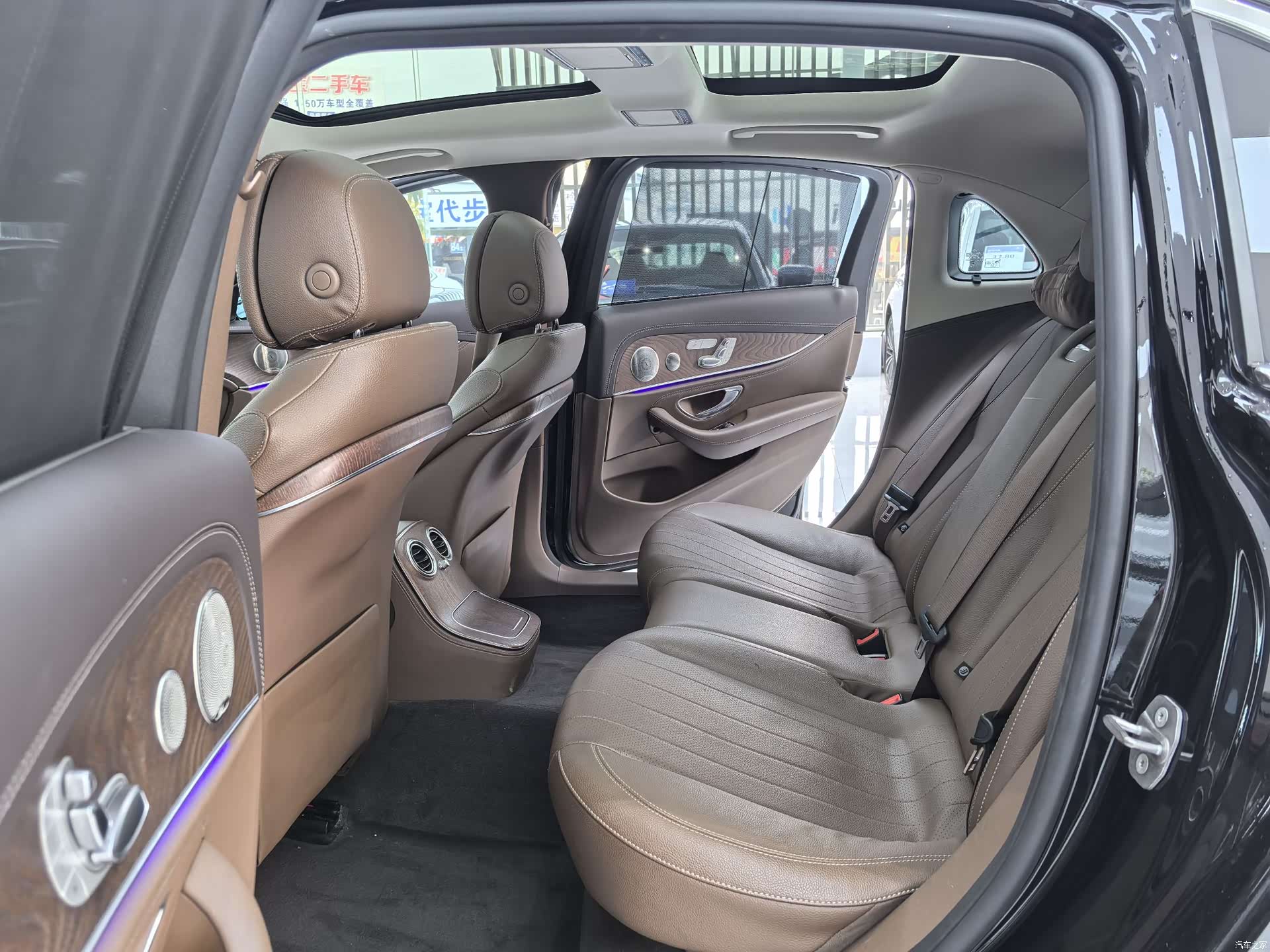 Mercedes-Benz E-Class, 2023 9
