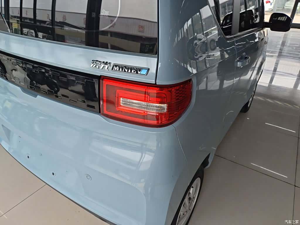 Wuling MINIEV, 2021 8