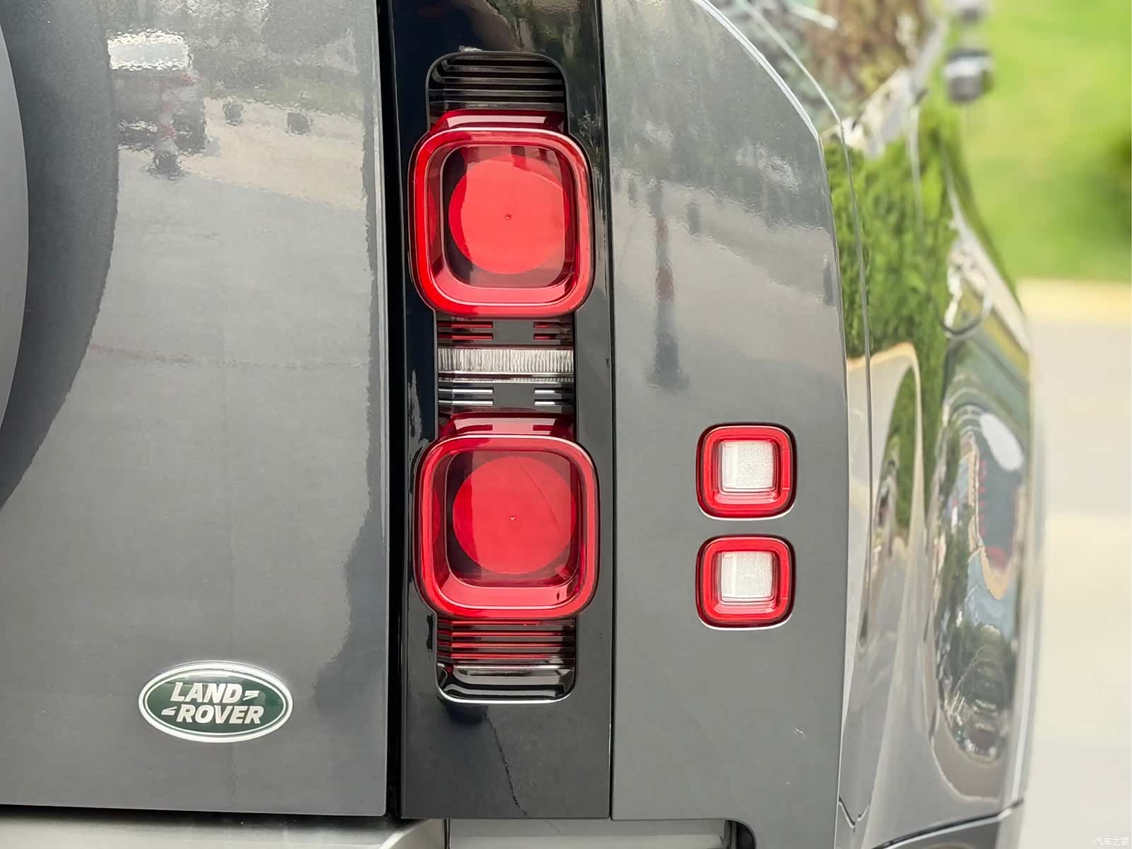 Land Rover Defender, 2021 21