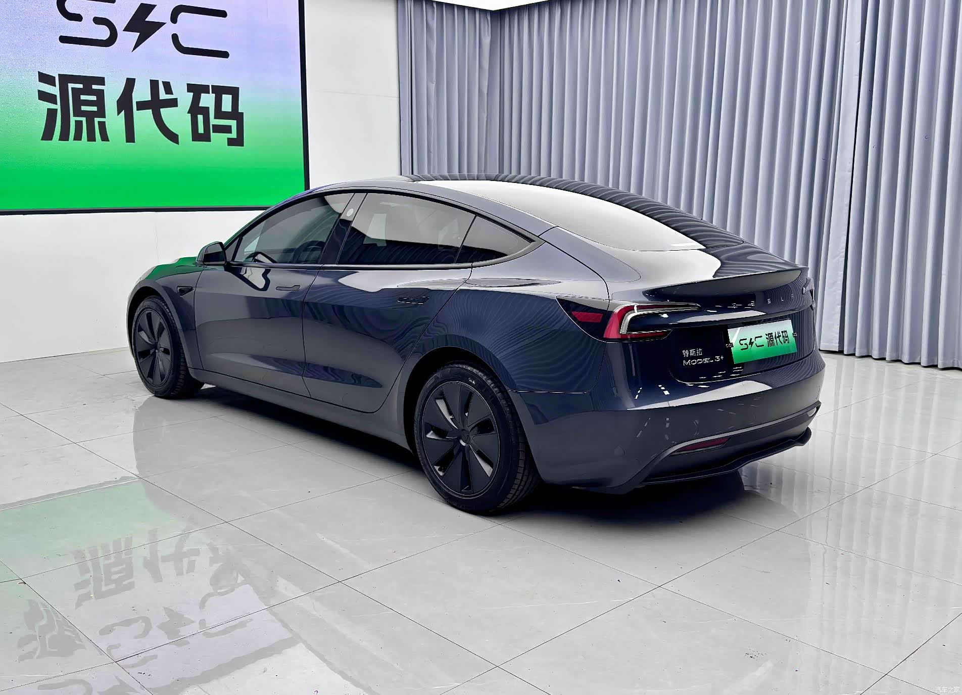 Tesla Model 3, 2025 16