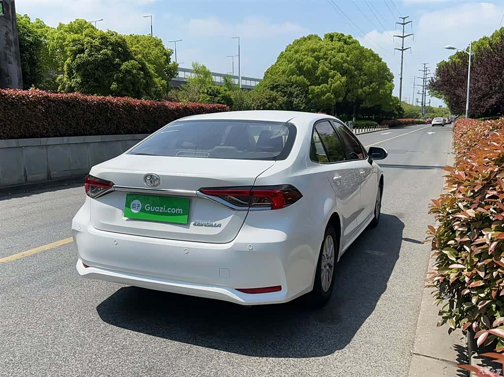 Toyota Corolla, 2023 все фото