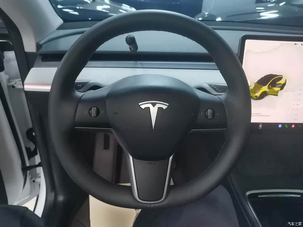 Tesla Model Y, 2024 11