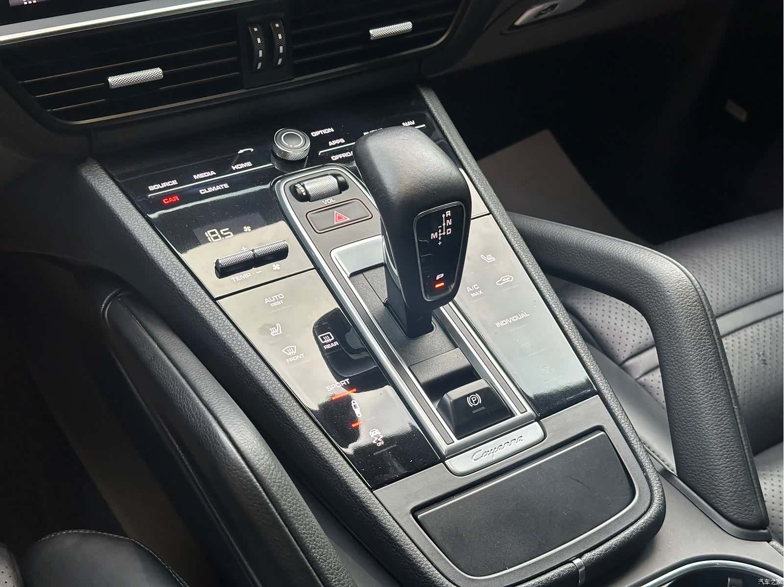 Porsche Cayenne, 2018 11