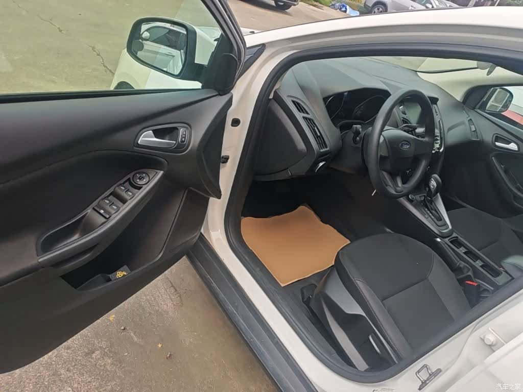 Ford Focus, 2018 16