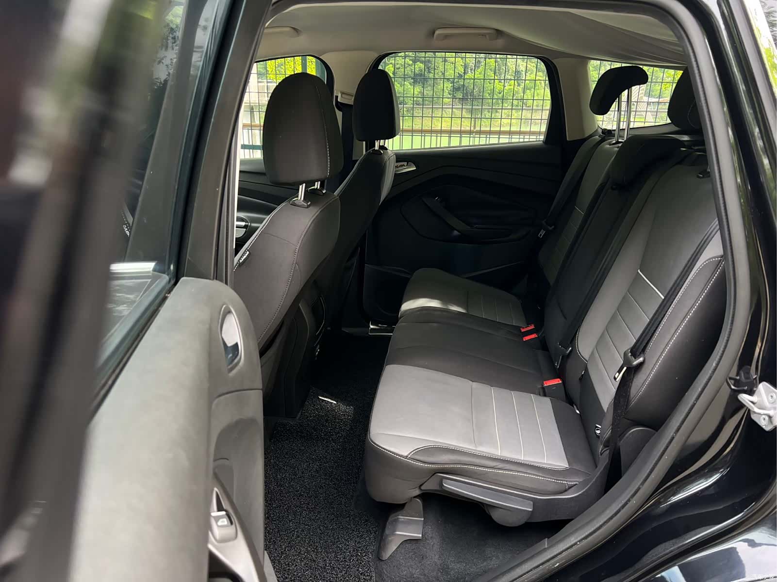 Ford Kuga, 2014 10
