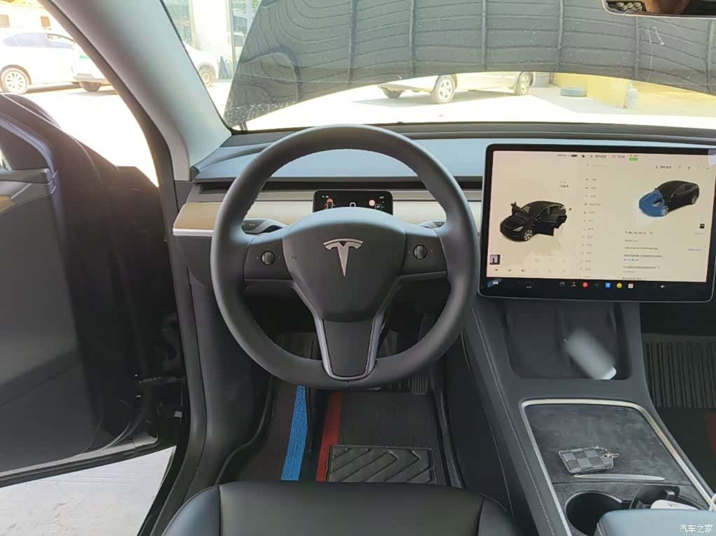 Tesla Model Y, 2023 11