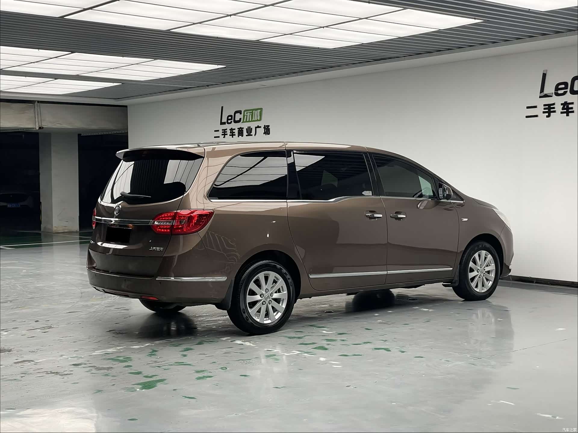 Buick GL8, 2020 4