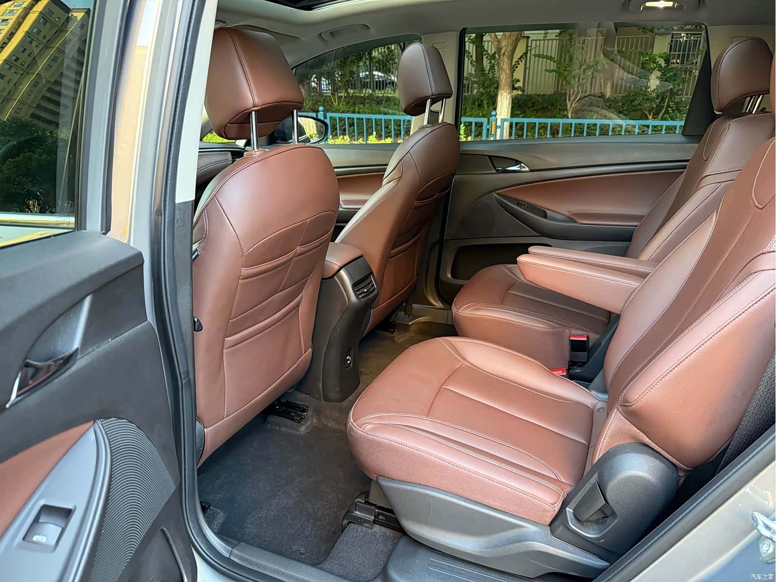 Buick GL6, 2020 11
