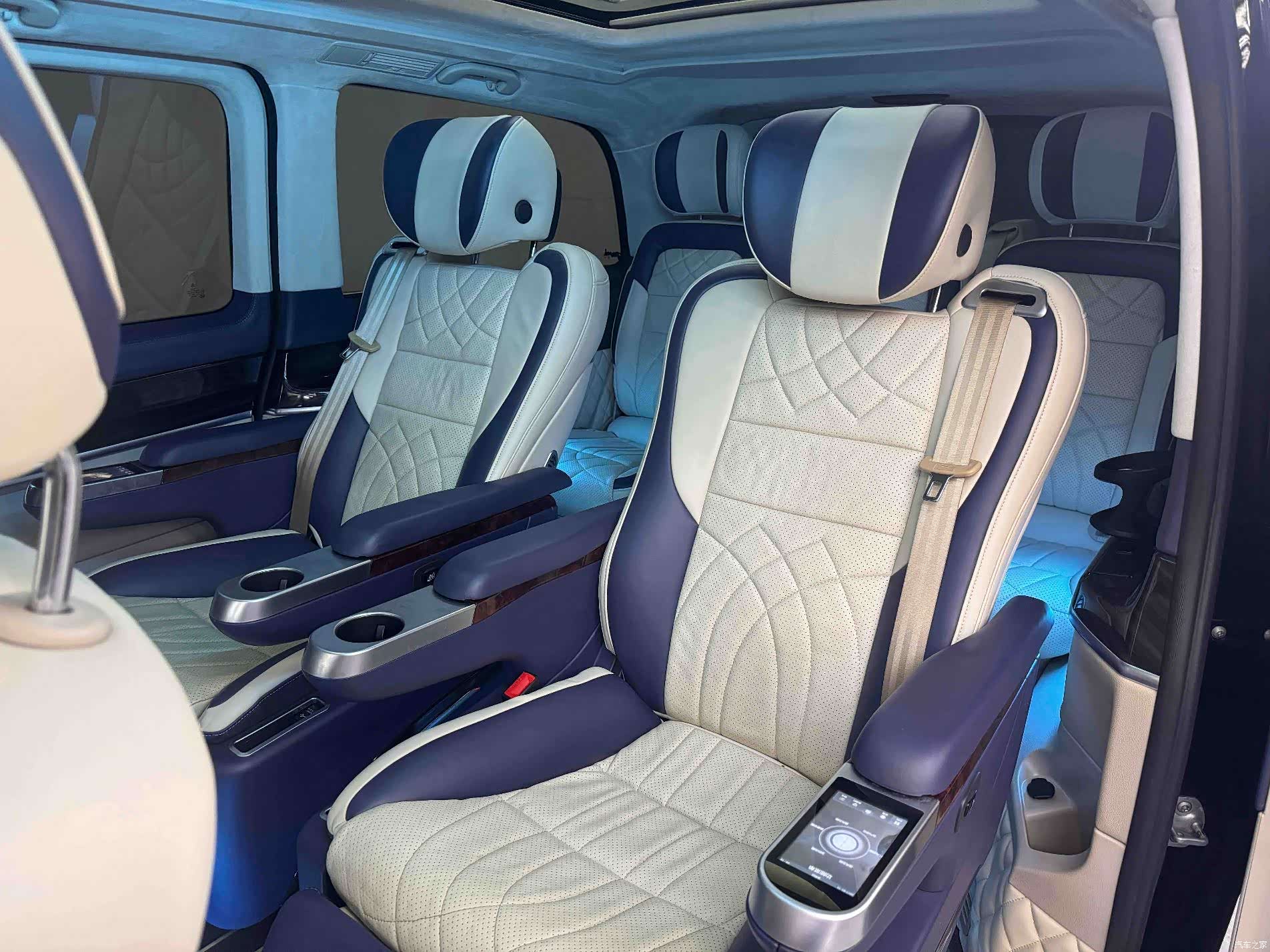 Mercedes-Benz V-Class, 2020 16