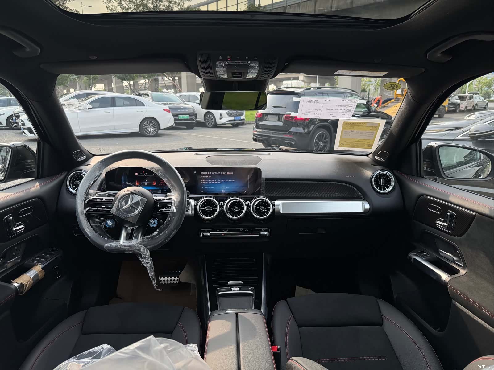 Mercedes-Benz GLB, 2026 10