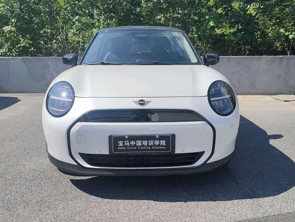MINI Electric COOPER