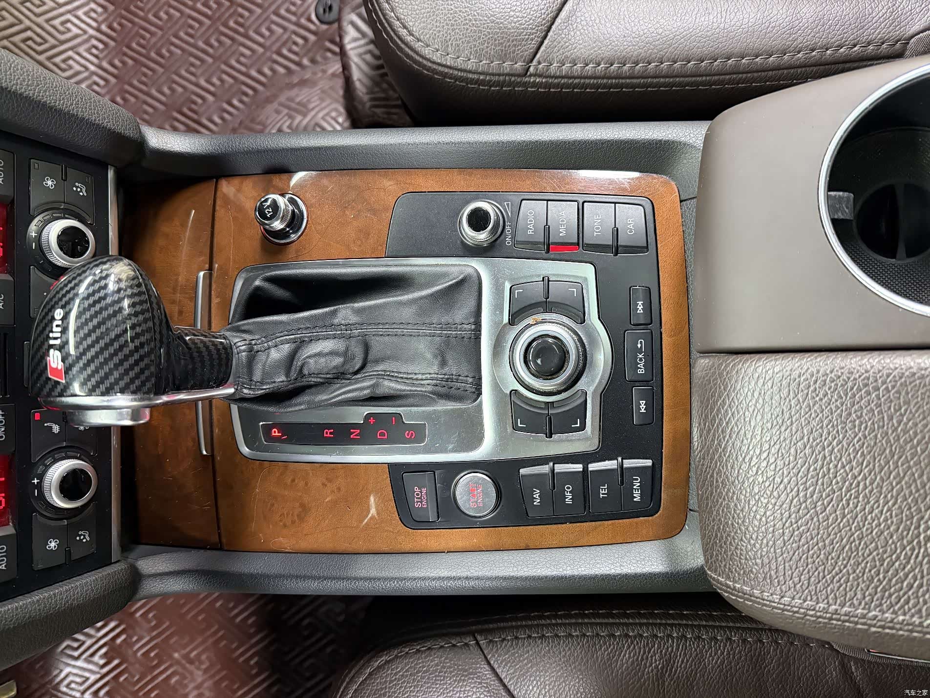 Audi Q7, 2014 24