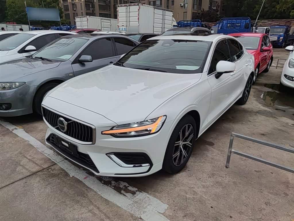 Volvo S60