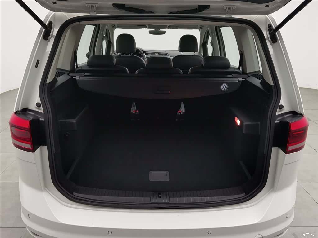 Volkswagen L, 2016 16