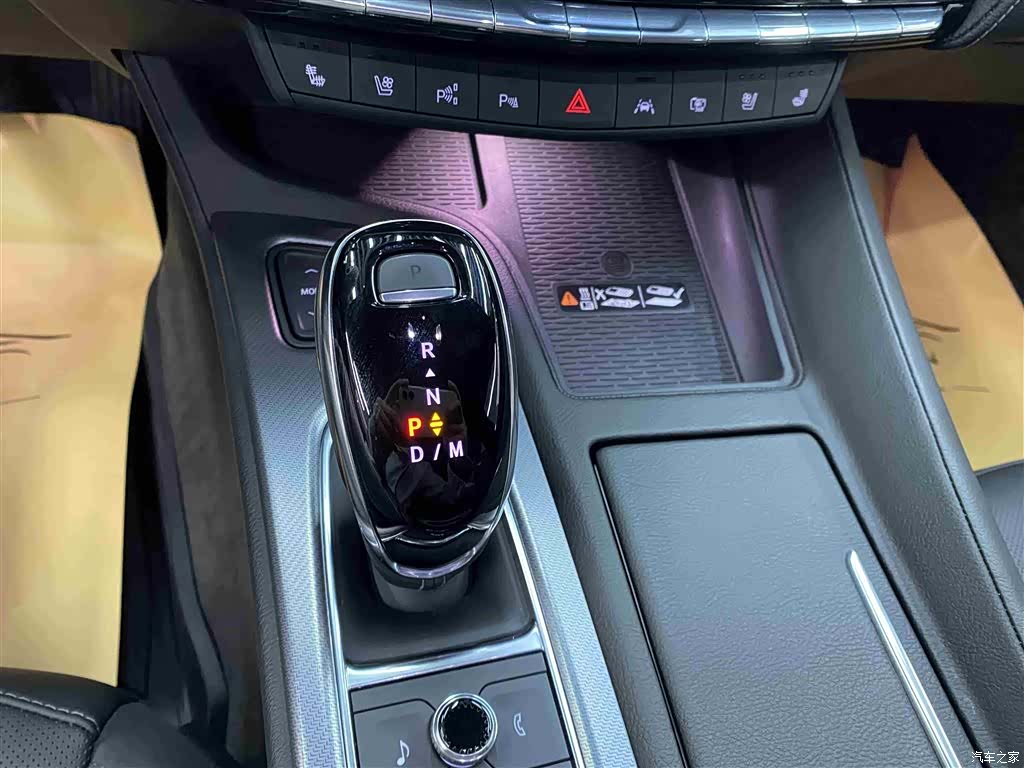 Cadillac CT5, 2025 14