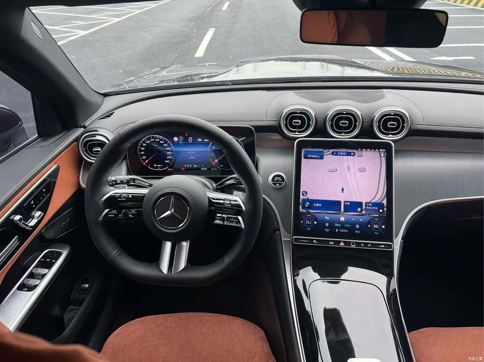 Mercedes-Benz GLC, 2024 7