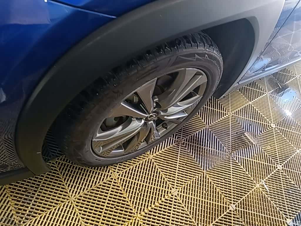 Lexus UX, 2019 23