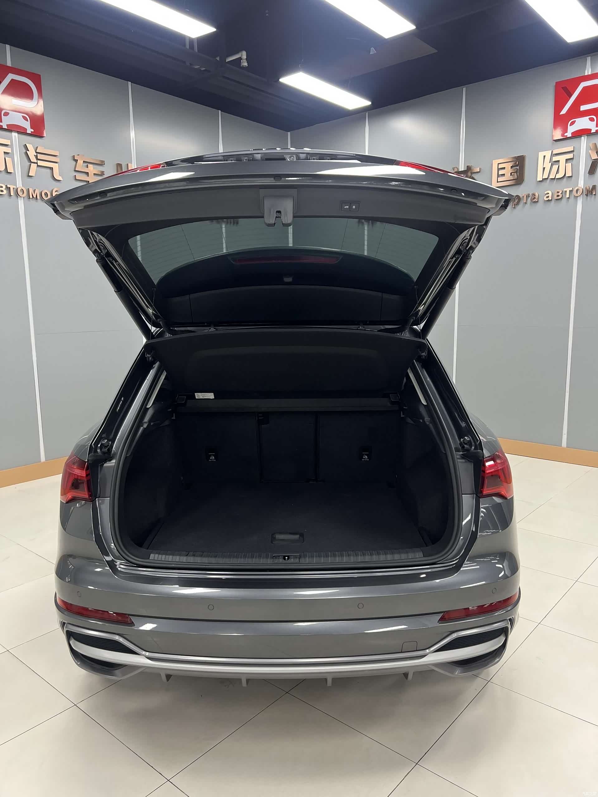 Audi Q3, 2023 11