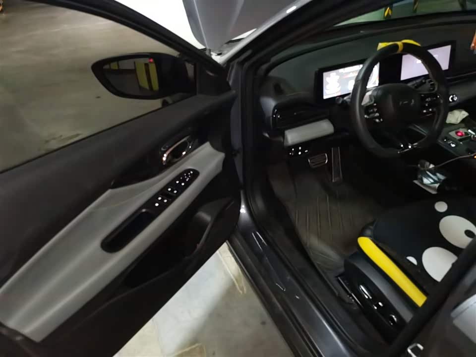 Trumpchi Shadow Leopard