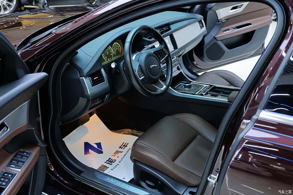 Land Rover XFL, 2018 16