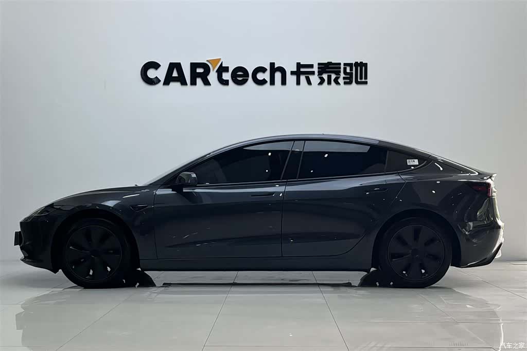 Tesla Model 3, 2024 все фото