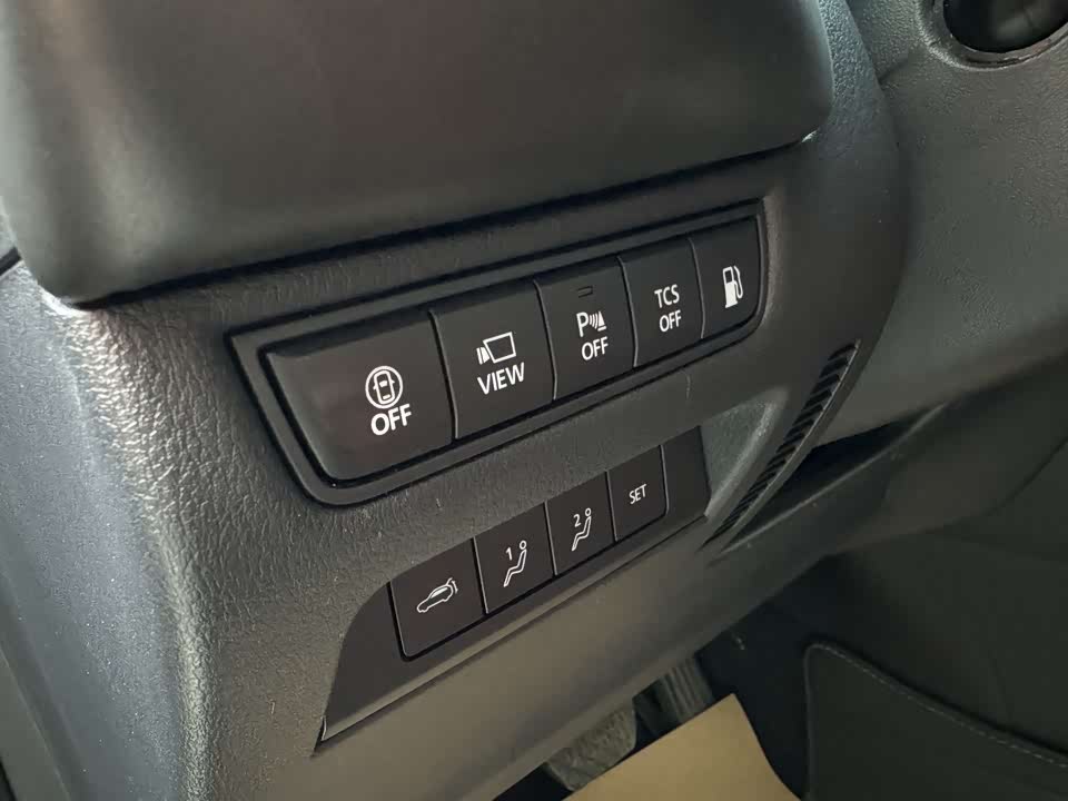 Mazda CX-50 line also