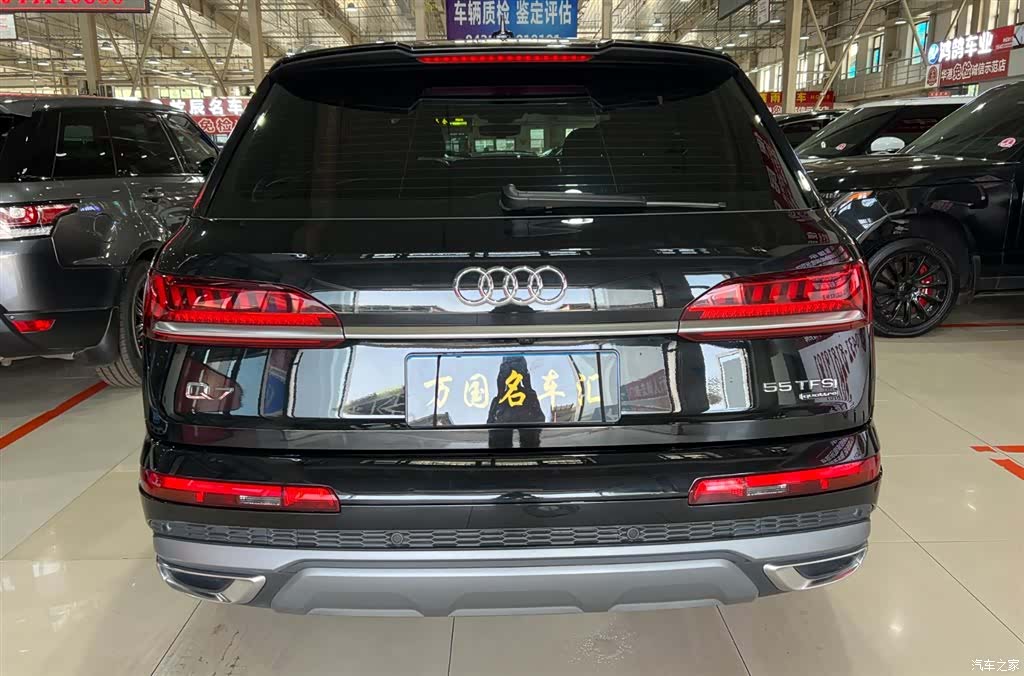 Audi Q7, 2022 4
