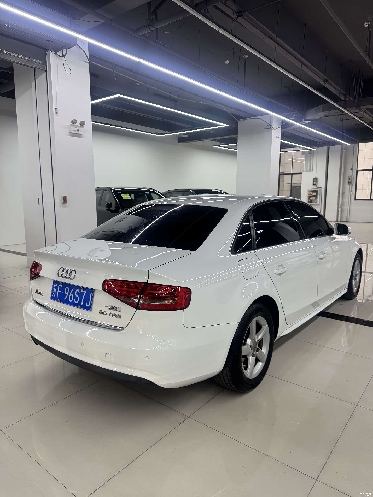Audi A4L, 2014 9