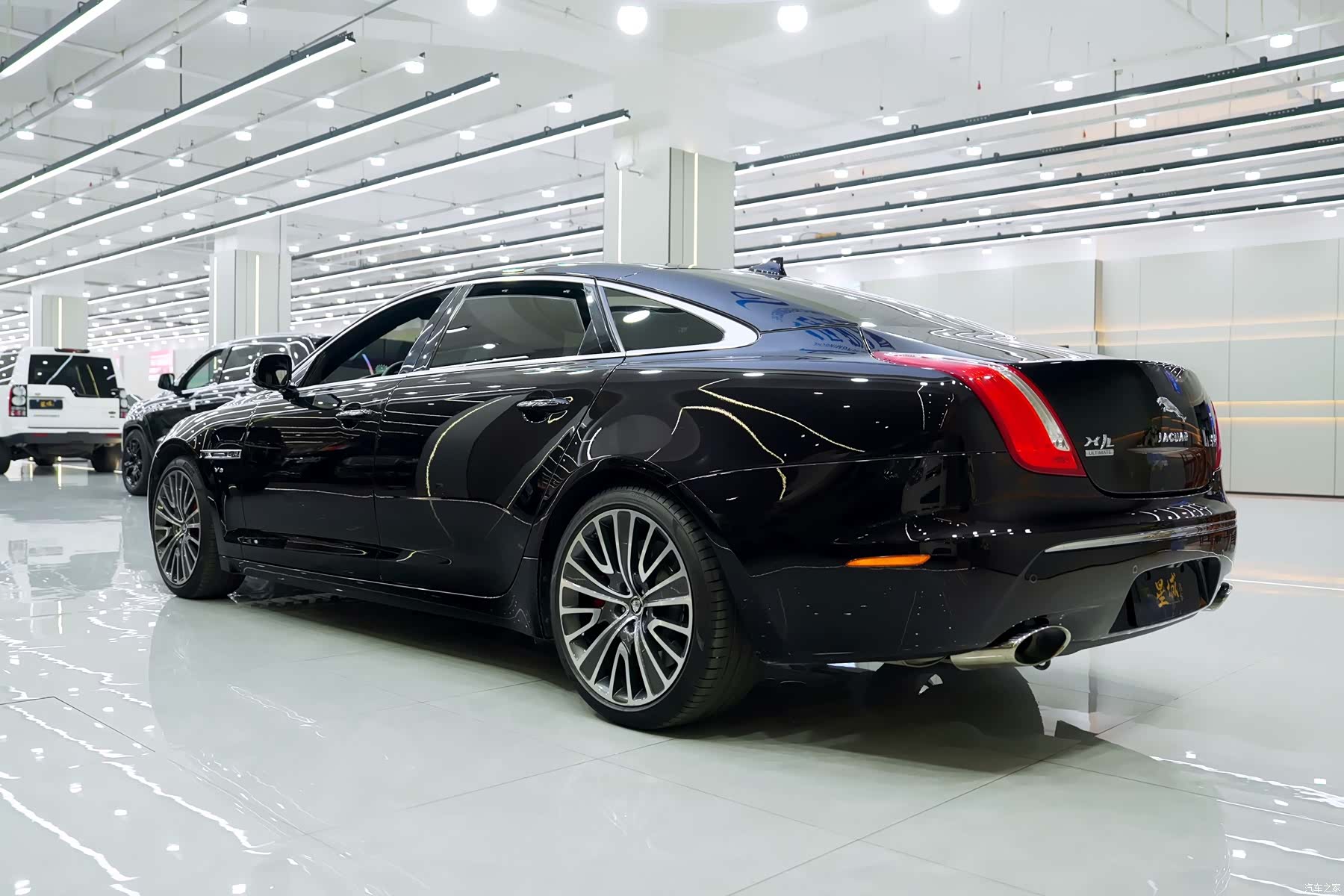 Jaguar XJ, 2014 9