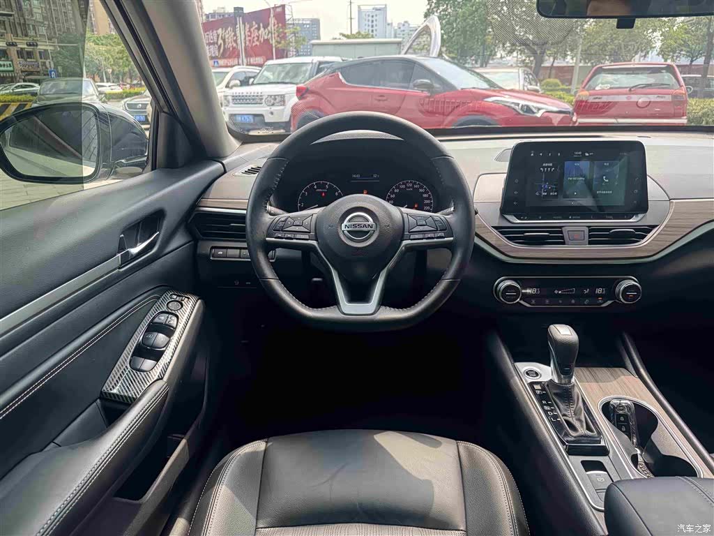 Nissan Teana, 2022 16