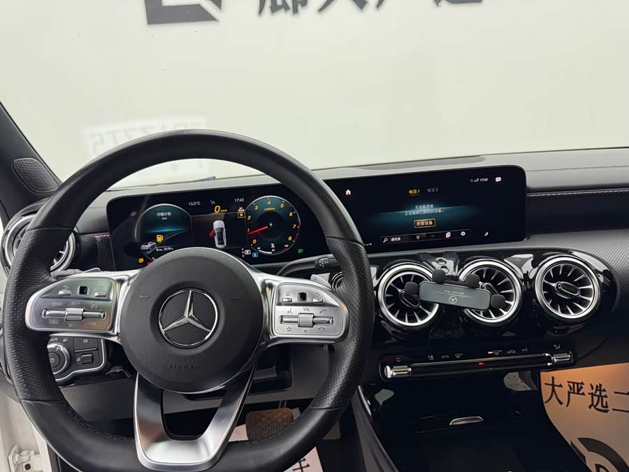 Mercedes-Benz A-Class 2023, фото 11
