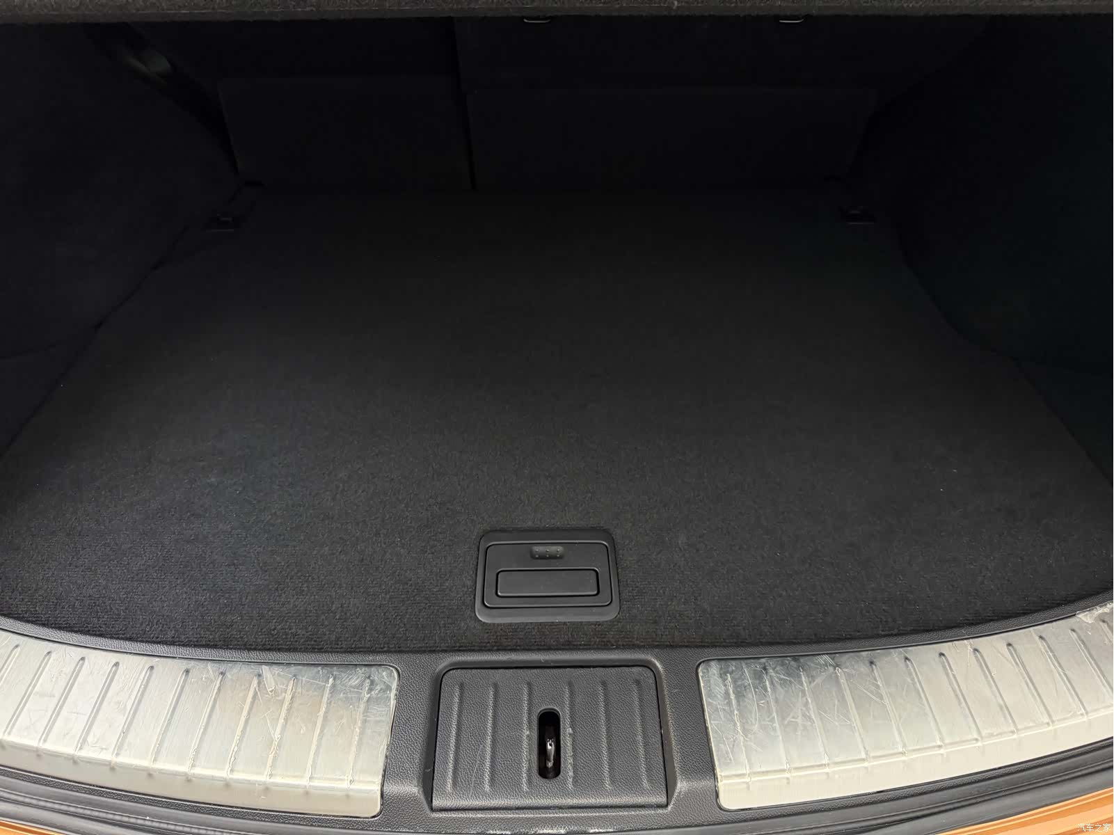 Infiniti FX35, 2011 19