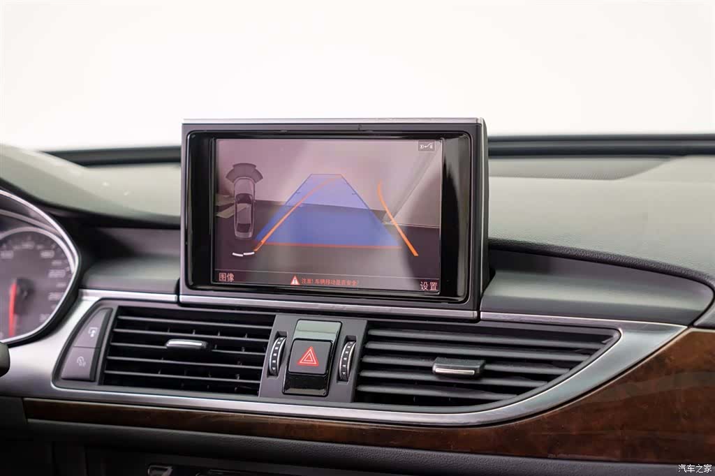 Audi A6L, 2017 14