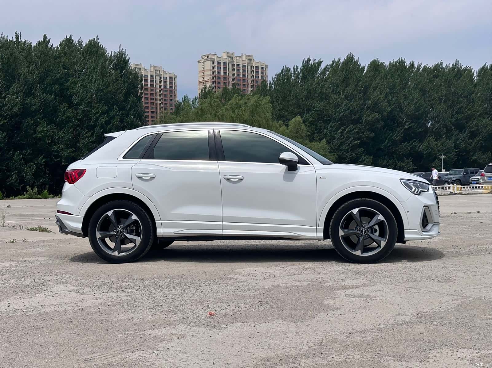 Audi Q3, 2023 все фото