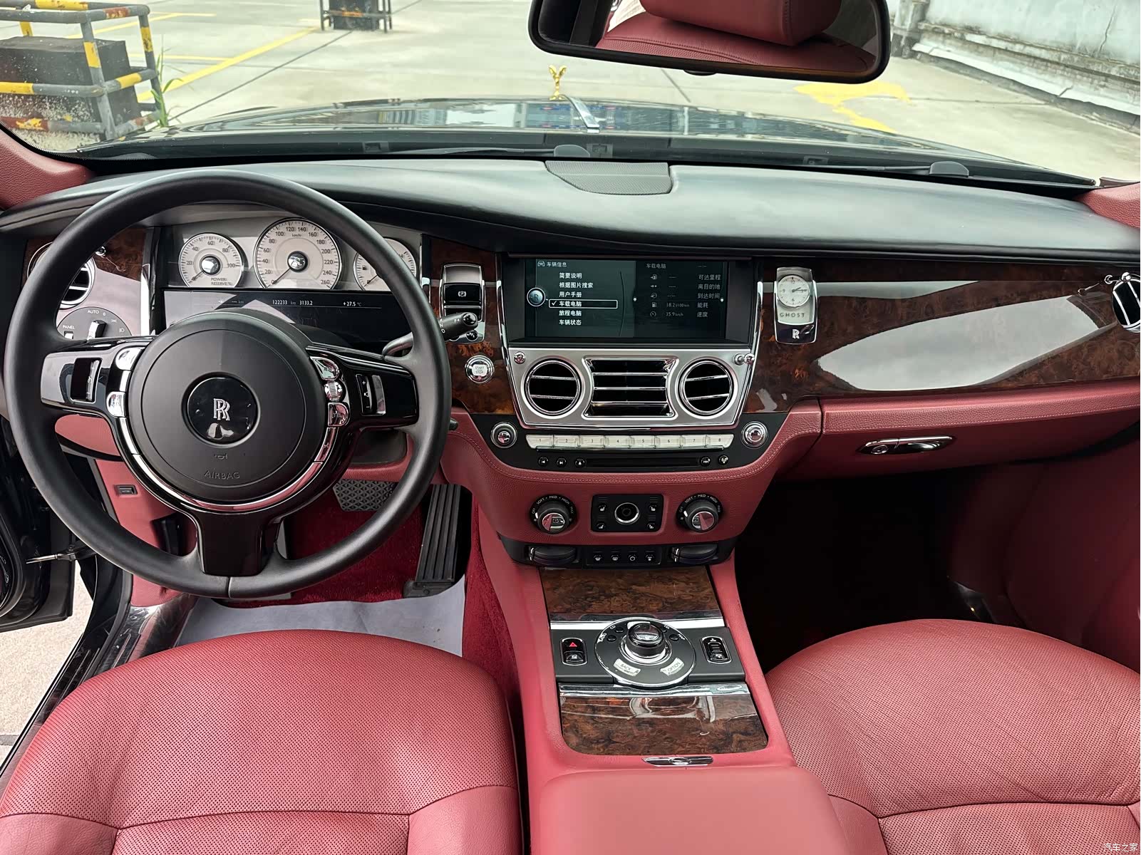 Rolls-Royce Ghost, 2011 все фото