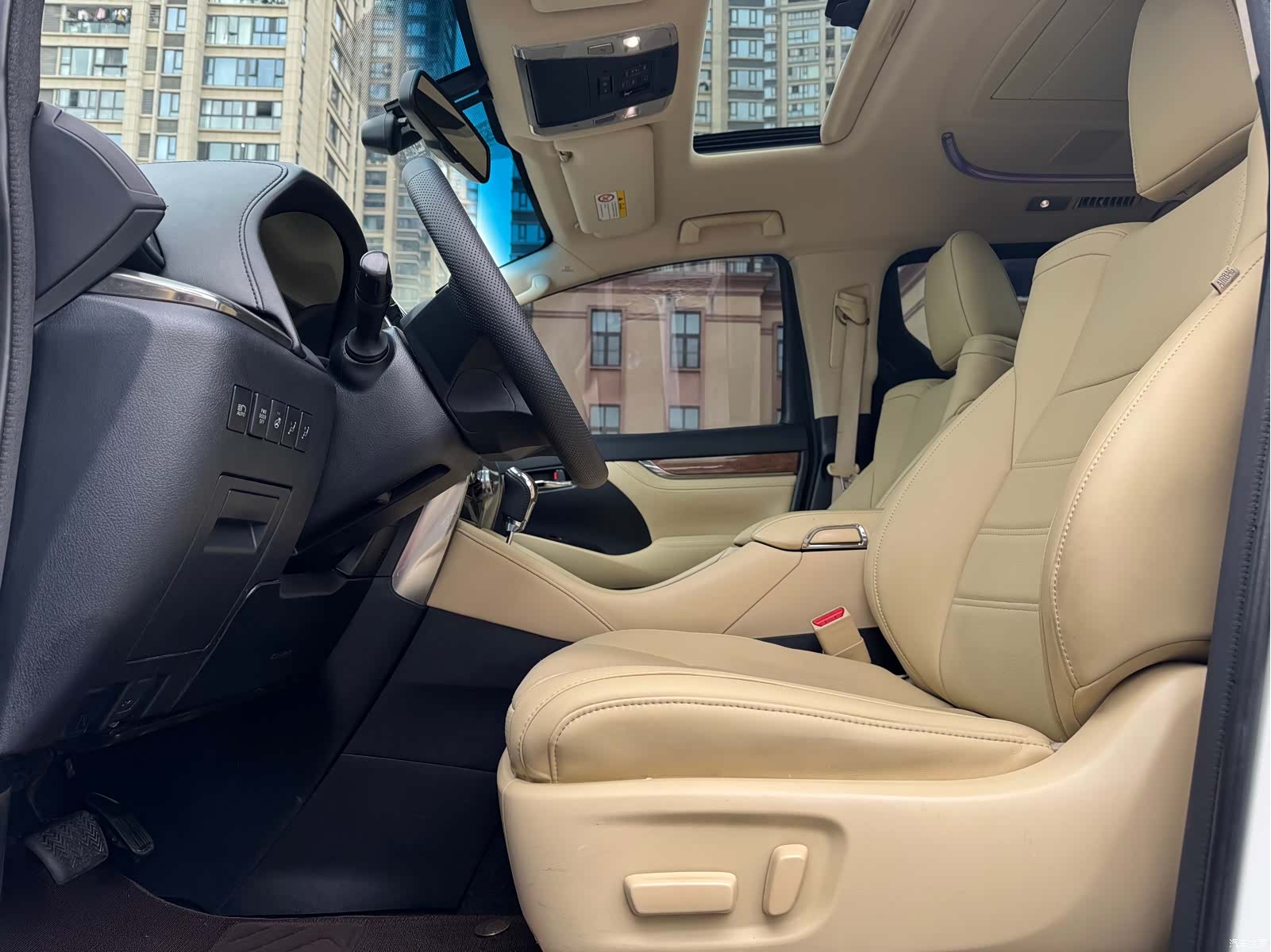 Toyota Alphard, 2017 7