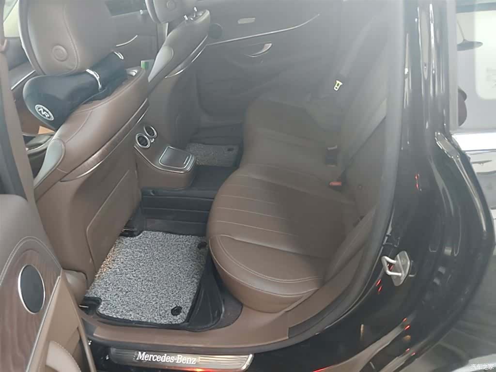 Mercedes-Benz E-Class, 2022 17