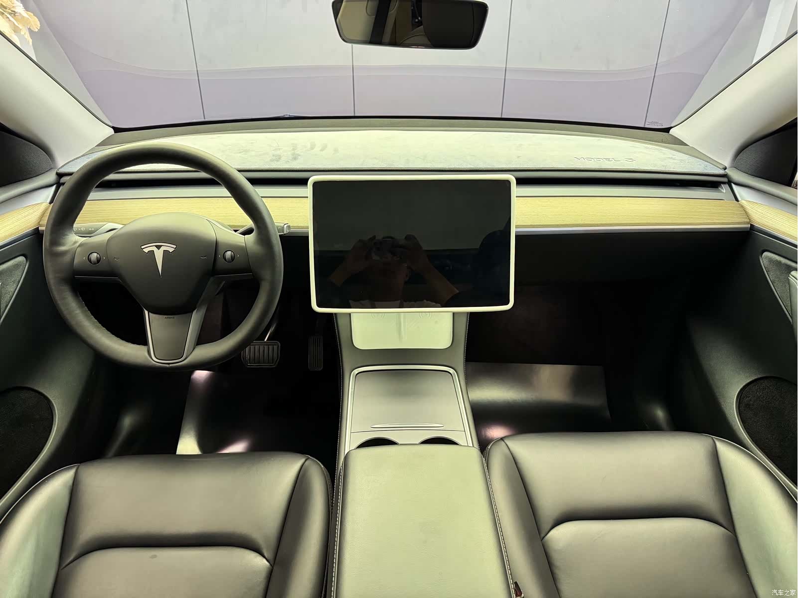 Tesla Model Y, 2023 все фото