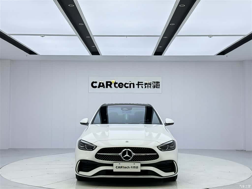 Mercedes-Benz C-Class, 2023 3