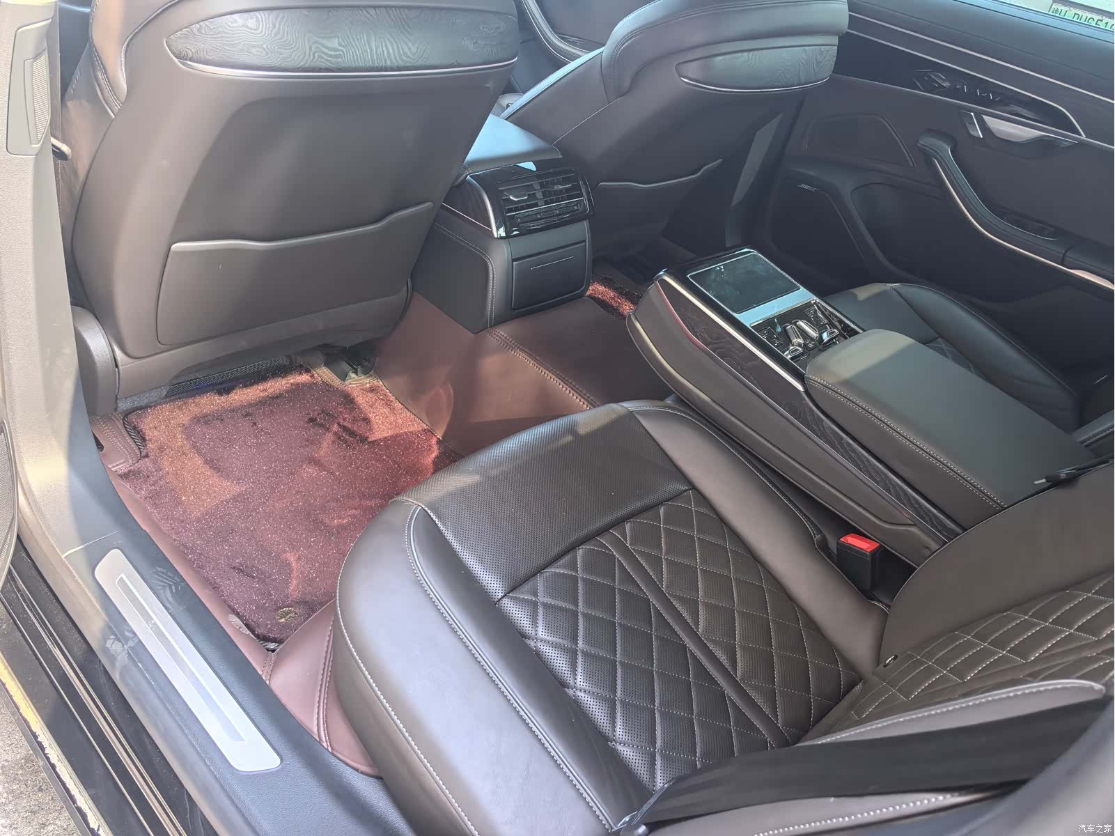 Audi A8L, 2023 4