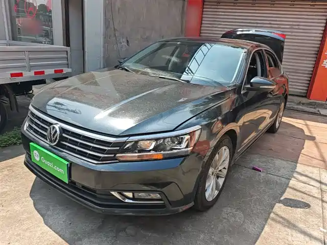 Volkswagen Passat 2019 — купить из Китая под заказ