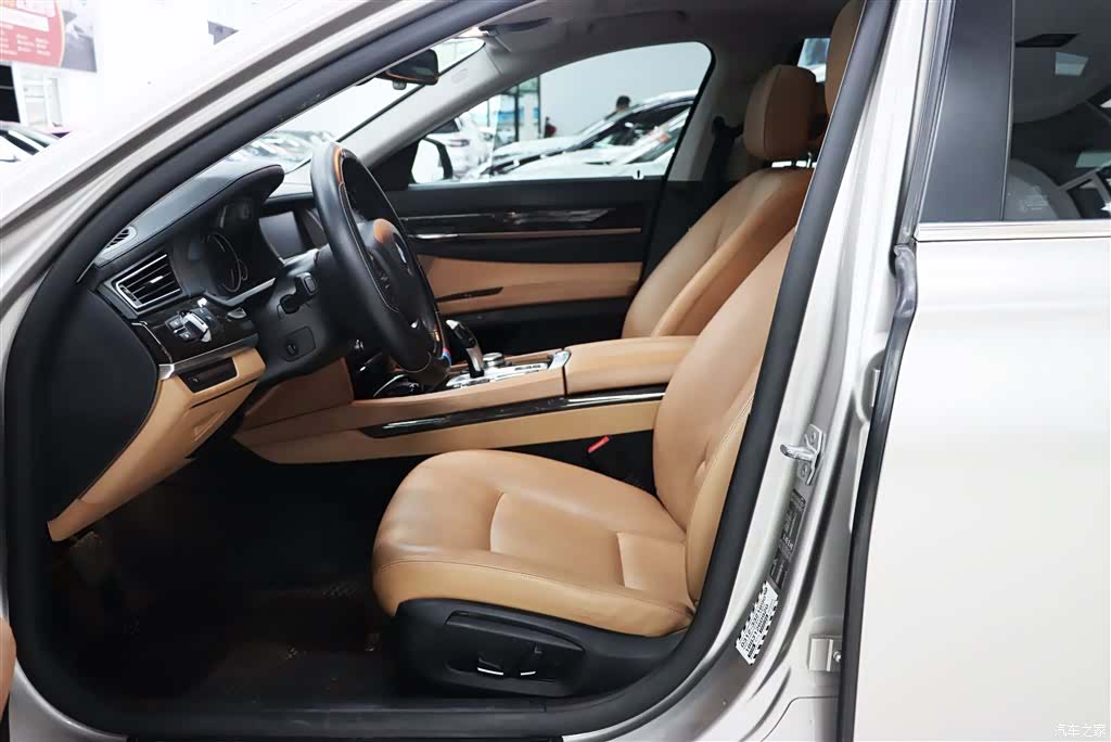 BMW 7 Series, 2016 11