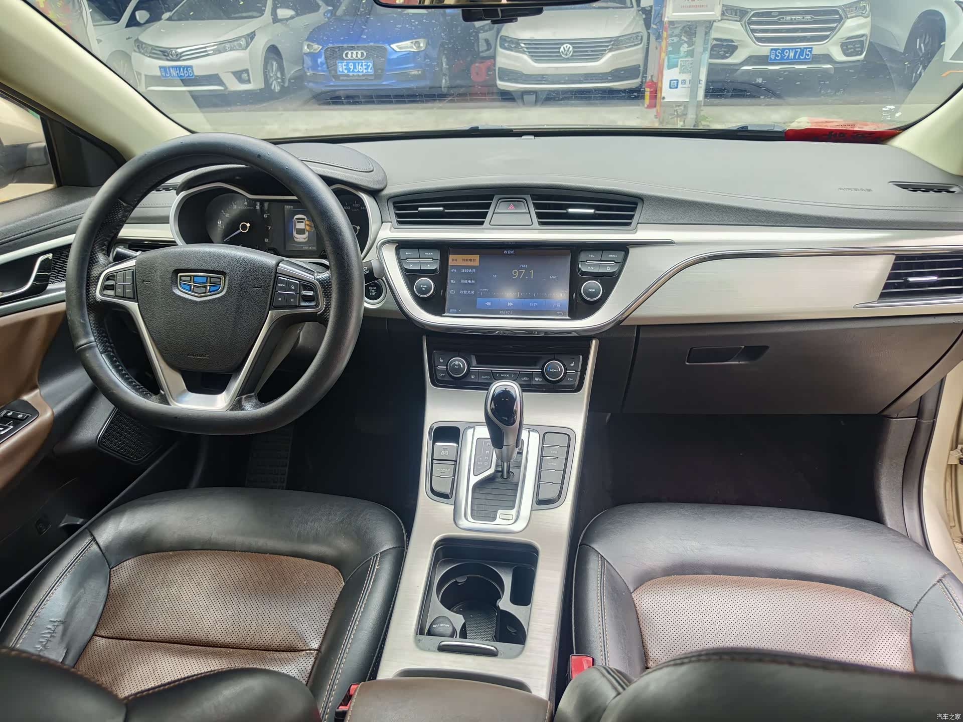 Geely Emgrand, 2017 4