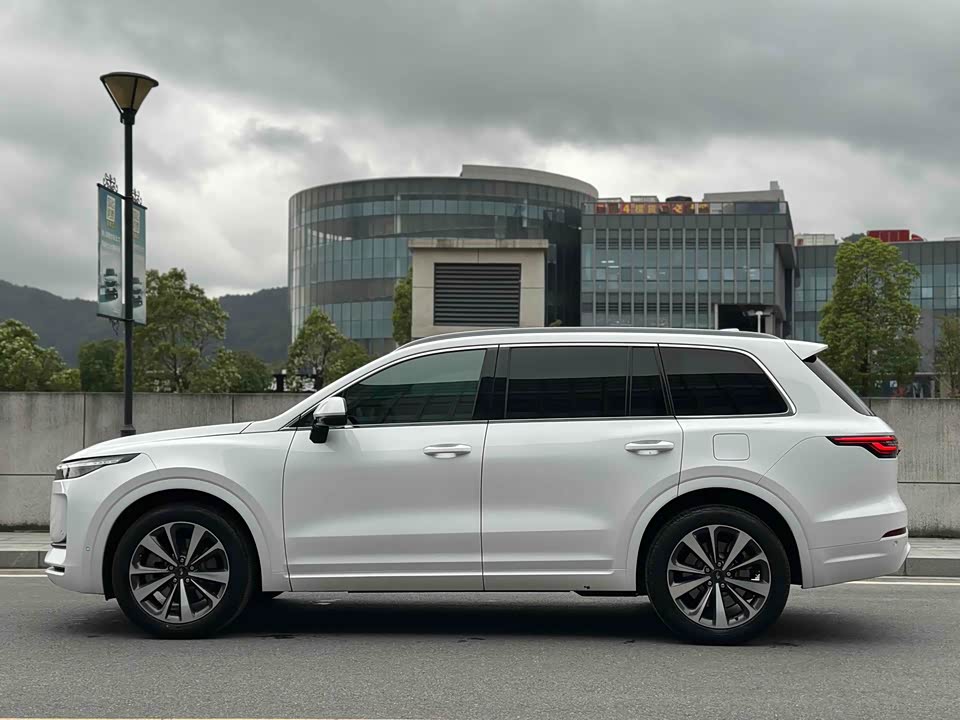Li Auto Ideal ONE