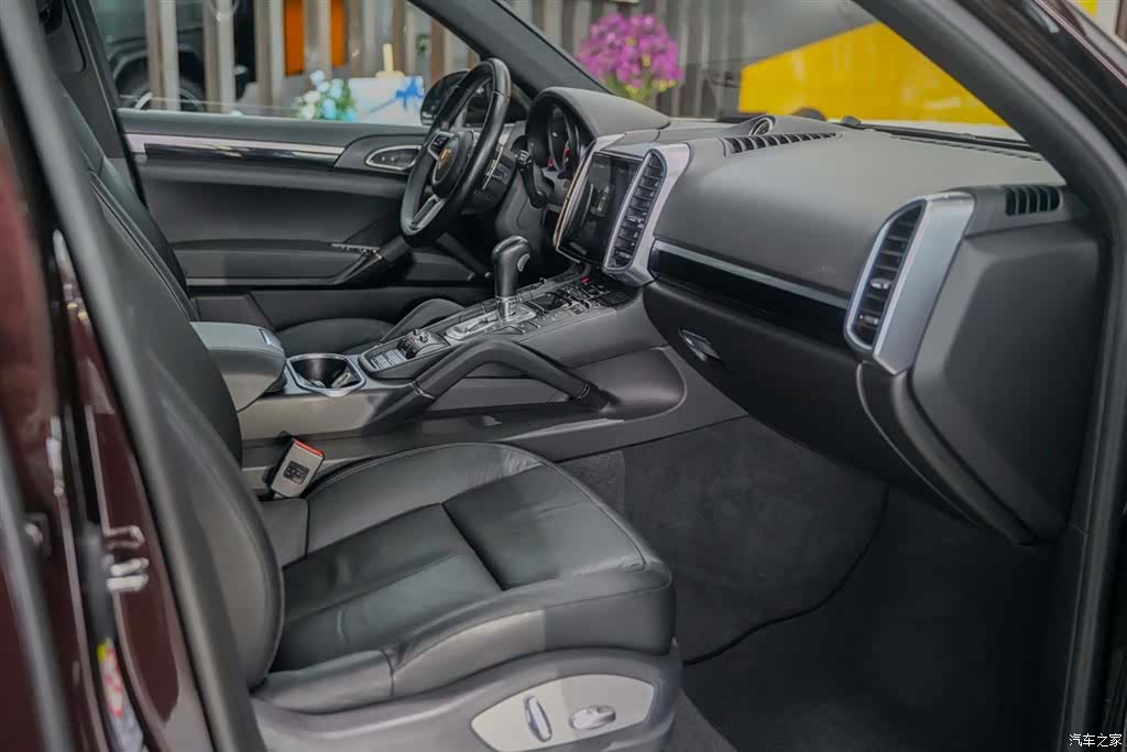 Porsche Cayenne, 2016 17