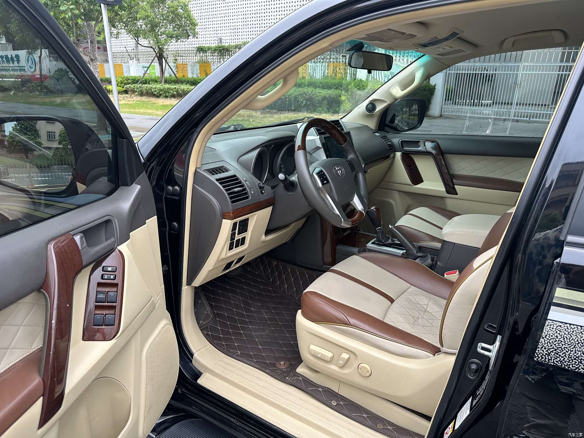 Toyota Prado, 2014 13