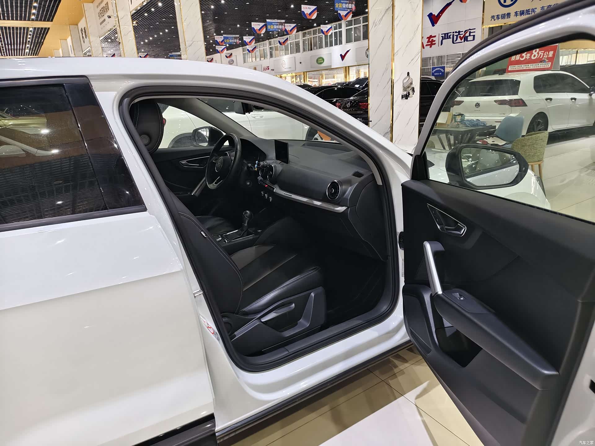 Audi Q2L, 2020 12