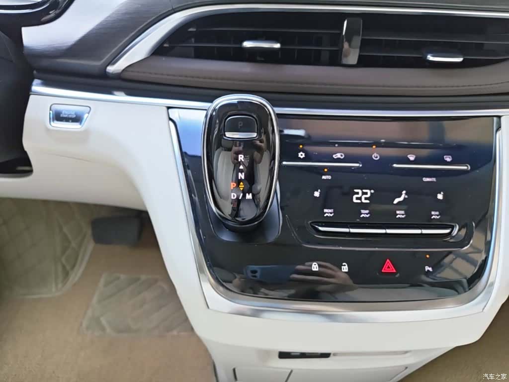 Buick GL8, 2021 14