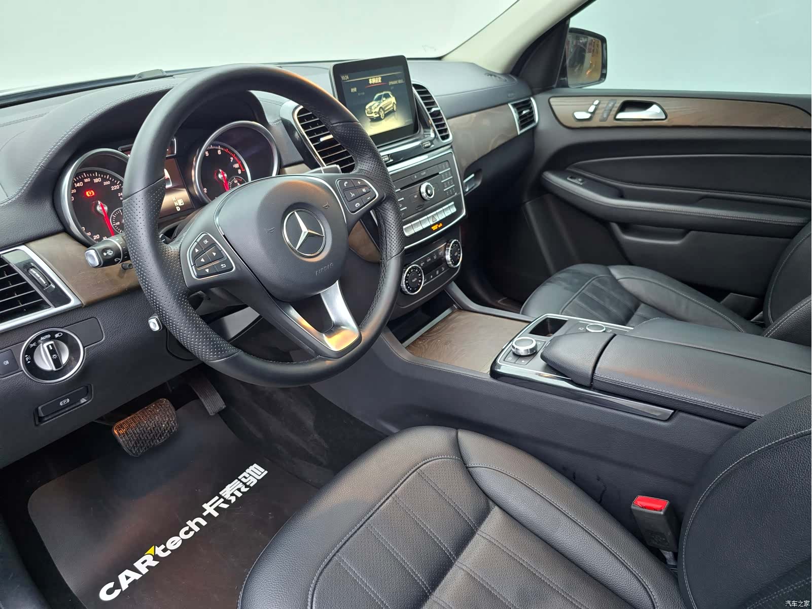 Mercedes-Benz GLE, 2018 12