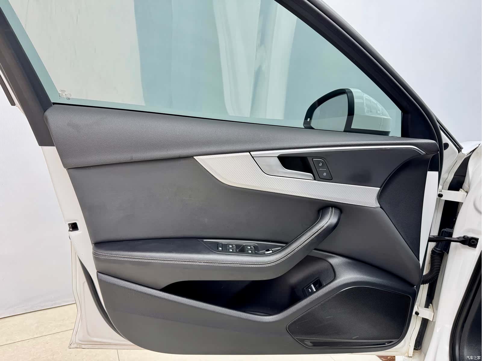 Audi A4L, 2021 8